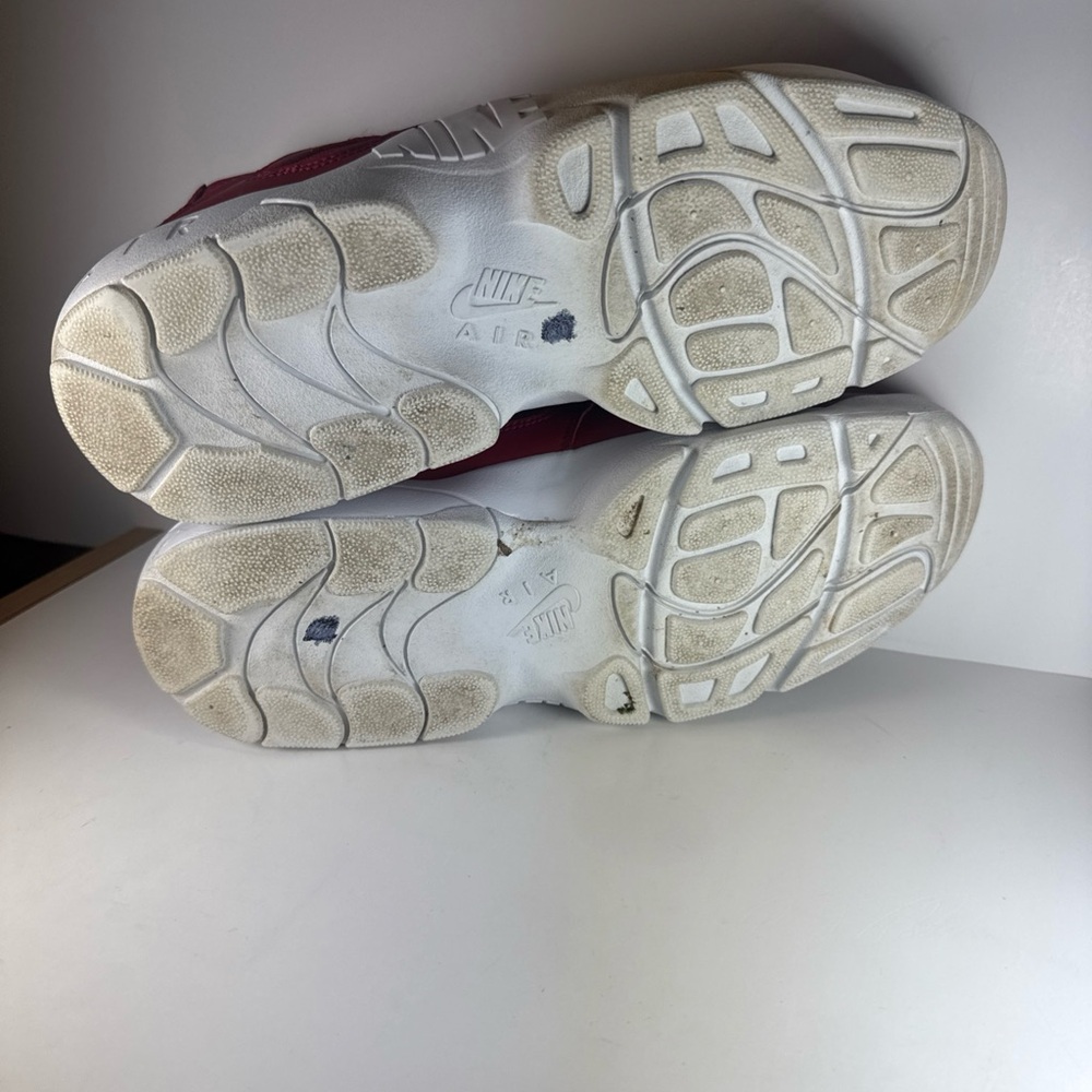 Nike Air Diamond Turf Men’s Size 11 Red High-Top Sneakers Deion Sanders - Picture 8 of 12